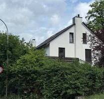 Charmantes Familienhaus mit Garten und Garage in 66117 Saarbrücken
