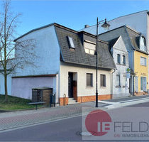 Teilsaniertes Wohnhaus mit Anbau und Nebengebäude am Stadtzentrum - Friedenspark vor der Tür! - Köthen