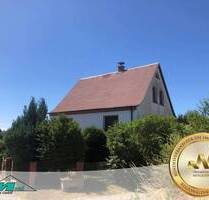 Charmantes Einfamilienhaus mit schönem Garten in grüner Umgebung - Stößen