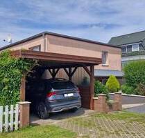 gepflegtes Einfamilienhaus mit Tiefgarage, 2 Bädern, Carport, Gewächshaus - Niepars
