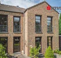 Exklusives Architektenhaus mit großem Garten in einer der besten Wohnstraßen von Würselen