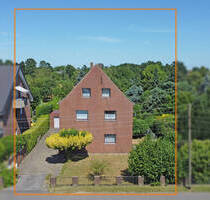 Dreifamilienhaus mit großzügigem Grundstück in zentraler Lage von Voerde-Friedrichsfeld!
