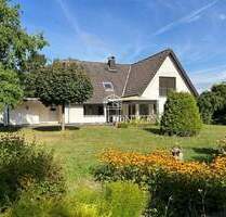 Vielseitig nutzbares Familiendomizil mit Einliegerwohnung und großem Potenzial - Köln Hahnwald