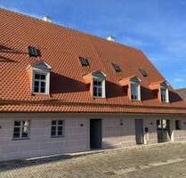 Liebhaberobjekt: 3 12 Zi. DHH im kernsanierten Bauernhaus mit Terr. und Garten Nürnberg-Nord Haus mieten