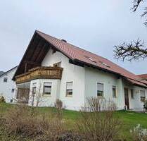Die Gelegenheit! Geräumige Wohnung mit Südbalkon! Bezugsfrei! Ausbaufähig auf bis zu 5 Zimmern! - Regenstauf - Steinsberg