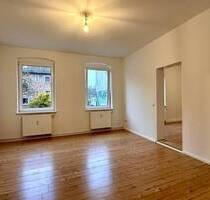 Helle 3-Zimmer-Wohnung mit Einbauküche in Kiel-Gaarden - frisch renoviert