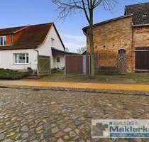 Gemütliche Doppelhaushälfte mit viel Nebengelass - Dargun