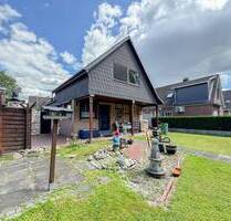 Einfamilienhaus mit 2 Garagen und Garten (Erbbaurecht) - Hamburg Farmsen-Berne