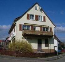 Großes Wohnhaus mit 2 Garagen! - 280.000,00 EUR Kaufpreis, in Dornhan (PLZ: 72175)