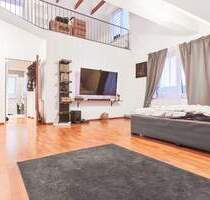 Ohne Käuferprovision: Charmante Maisonette mit Galerie, Balkon, TG-Stellplatz & Top-Energieeffizienz - Oyten