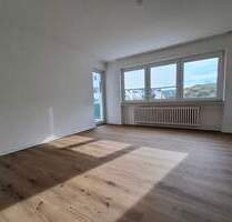 ** Ausschließlich für den 1-2 Personenhaushalt ab 45 Jahre! Helle 3 Zimmerwohnung mit Balkon in fußläufiger Entfernung zur Bonner Innenstadt**