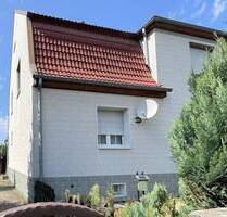Doppelhaushälfte mit möglicher Nutzung als Zweifamilienhaus in ruhiger Lage - Fürstenwalde/Spree