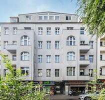 Attraktive Altbauwohnung mit Balkon in Berlin-Moabit