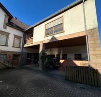 Doppelhaushälfte in Jettenbach zu verkaufen.