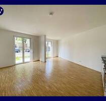 DEIN NEUES ZUHAUSE! 2 Zimmer + Terrasse, guter Schnitt, Einbauküche, Parkett, Abstellraum - Berlin Alt-Hohenschönhausen