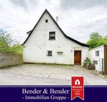 ***RESERVIERT*** Freistehendes Einfamilienhaus in idyllischer Alleinlage von Morsbach!