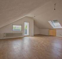 Helle 2-Zimmer-Wohnung mit Balkon über den Dächern Göppingens - sofort bezugsfrei!