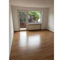 Kessenich! Gemütliche 2-Zimmerwohnung mit Sonnenbalkon, Wannenbad und Balkon - Bonn