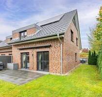 Moderne DHH mit Wärmepumpe, PV & Garten - provisionsfrei in Stade