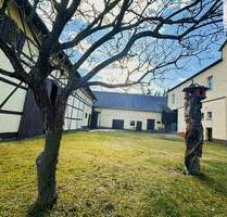 Dreiseitenhof mit Gasthof, Pension, Betreiberwohnungen, Fachwerkscheune & Land in Chemnitz-Einsiedel - Chemnitz / Einsiedel