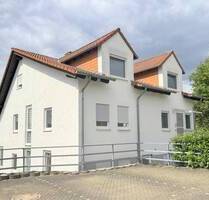 Modernisierte 4 Zimmer Maisonettewohnung mit traumhaftem Ausblick in Waldbrunn