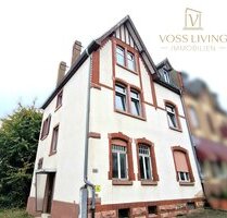 Potenzialträchtiges Dreifamilienhaus mit hohen Decken und Altbaucharme sucht Handwerker - Bad Vilbel