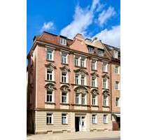 Denkmalgeschütztes Mehrfamilienhaus mit Ladeneinheit. - München Altstadt-Lehel