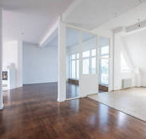 Historische Eleganz trifft Moderne: Dachgeschosswohnung mit 2 Sonnenterrassen in Charlottenburg - Berlin Wilmersdorf