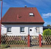 Vermietetes Einfamilienhaus in Taucha!