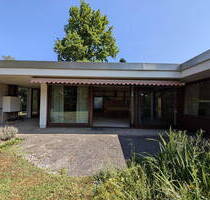 Familienfreundlicher Bungalow mit viel Platz und Gestaltungspotential in Gräfelfing