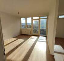 Frisch saniert: Helle 1 Zimmerwohnung mit charmanter Aufteilung - Ludwigshafen Süd