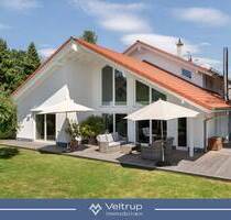 FREIRAUM FÜR ALLES, WAS ZÄHLT: ELEGANTES ZUHAUSE AUF GROSSEM GRUNDSTÜCK AM WÖRTHSEE - Inning am Ammersee / Bachern