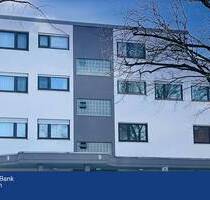 Provisionsfrei für Käufer*innen: Helle 3 Zimmer-Wohnung mit Garage in Freiberg am Neckar