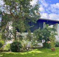 Charmantes, vermietetes Zweifamilienhaus mit großem Garten in zentraler Lage von Starnberg-Söcking - Starnberg / Söcking Perchting