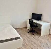 Vollmöbliertes WG-Zimmer nahe TU Garching! Bitte nur Anfragen per E-Mail! - Eching Dietersheim