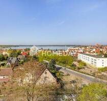 Großzügige Wohnung mit Seeblick, zwei Balkone, Sauna und zwei Stellplätzen in Waren - Waren (Müritz)