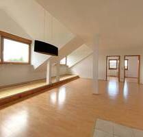 4-Zimmer-DG-Wohnung inkl. Gartenanteil und Garagenstellplatz - Hemhofen Zeckern