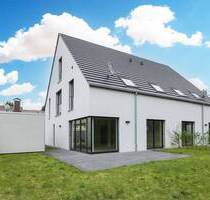 Neubau-Doppelhaushälfte (KfW-Effizienzhaus 55) in Bi-Senne - Effizient, modern & bezugsfertig - Bielefeld