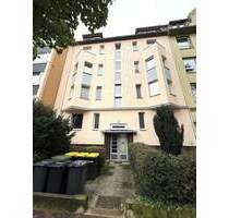 Altbau-Charme: 2-ZKB, Balkon inkl. Einbauküche - Hildesheim Nord