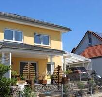 ALLES BESTENS HIER: Charakterstarke Immobilie mit südländischem Flair - Berg bei Neumarkt in der Oberpfalz