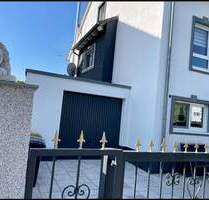 Luxus trifft Gemütlichkeit – Einfamilienhaus mit Sauna & Wintergarten in Frankfurt - Frankfurt am Main Fechenheim