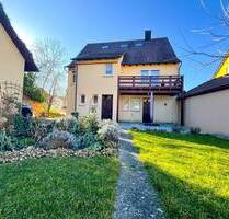 Einfamilienhaus mit Einliegerwohnung in bester Lage. - Niederstetten