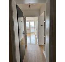 Helle 2 Zimmer Wohnung, München Fürstenried inkl. absperrbare Einzelgarage