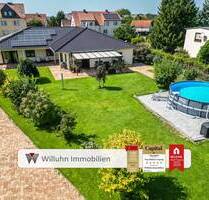 Einzigartiges Mehrgenerationenwohnen im Bungalowstil | Wunderschönes Grundstück | Pool | Erdwärme - Löbnitz