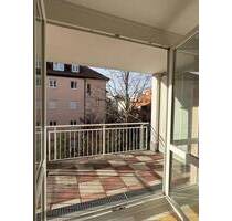 Terrassen 2-Zimmer-Wohnung, zentral aber ruhig mit Wohlfühlcharakter in Laim - München