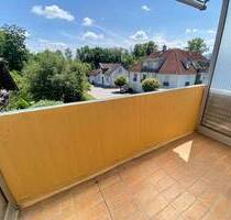 Gut geschnittene 3-Zi-Whg. mit Blick nach Osten, Süden u. Westen, im 2.OG mit Balkon in Freilassing.