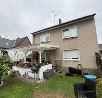 Freistehendes 1-2-Familienhaus zentrumsnah in Langenfeld