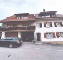 Wohnhaus mit Garagen - 358.000,00 EUR Kaufpreis, ca.  183,00 m² Wohnfläche in Engen-Zimmerholz (PLZ: 78234)