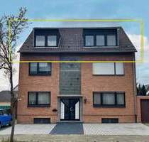 *** Charmante Dachgeschosswohnung mit Balkon und ausgebautem Spitzboden *** - Mönchengladbach Bettrath