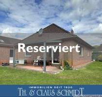 ***Reserviert*** Ebenerdiger Bungalow mit Garage in ruhiger Siedlungslage von Jaderberg